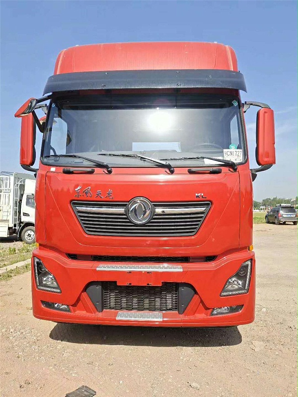 东风天龙KL牵引车