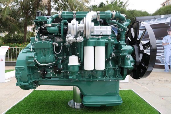 元览品鉴：解放2021新品J7牵引车4x2，专为快递而生